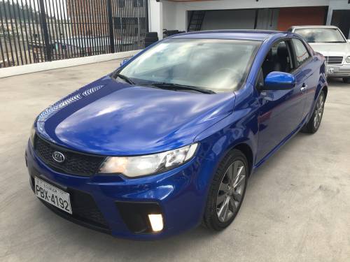 Autos Usados Ecuador - Kia - Cerato Koup Hatchback 3 puertas - Autovía Quito